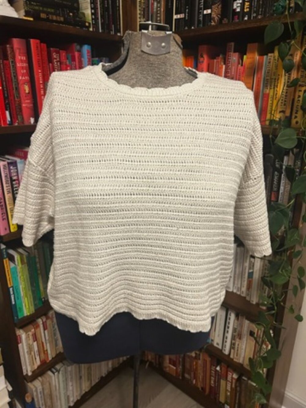 Universal Thread Short Sleeve Sweater